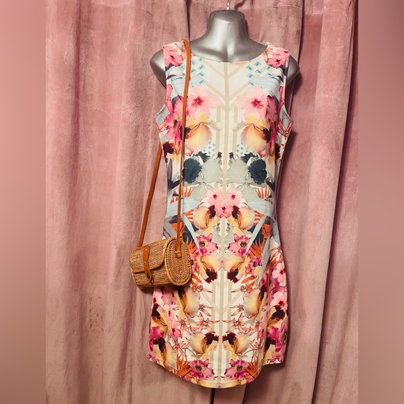 Orchid Kaleidoscope High Neck Structured Dress - Picture 6 of 10